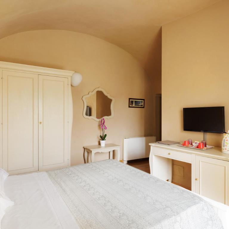 Residenza d'Epoca Relais I Miracoli - Deluxe Double Room - 4