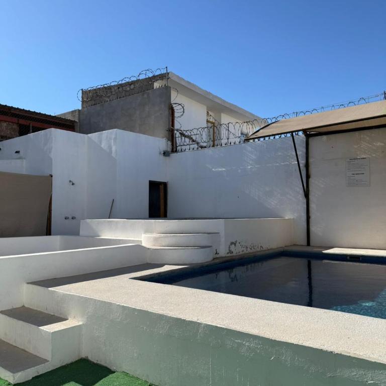 Casa Garage - One-Bedroom House - 5