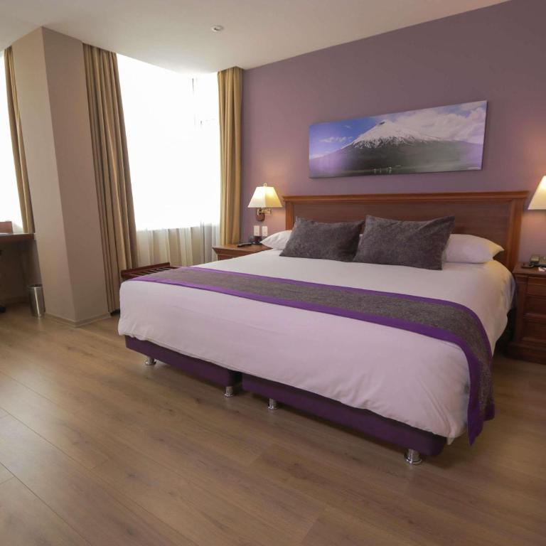 Mercure Alameda Quito - Superior King Room with One King Bed - 9