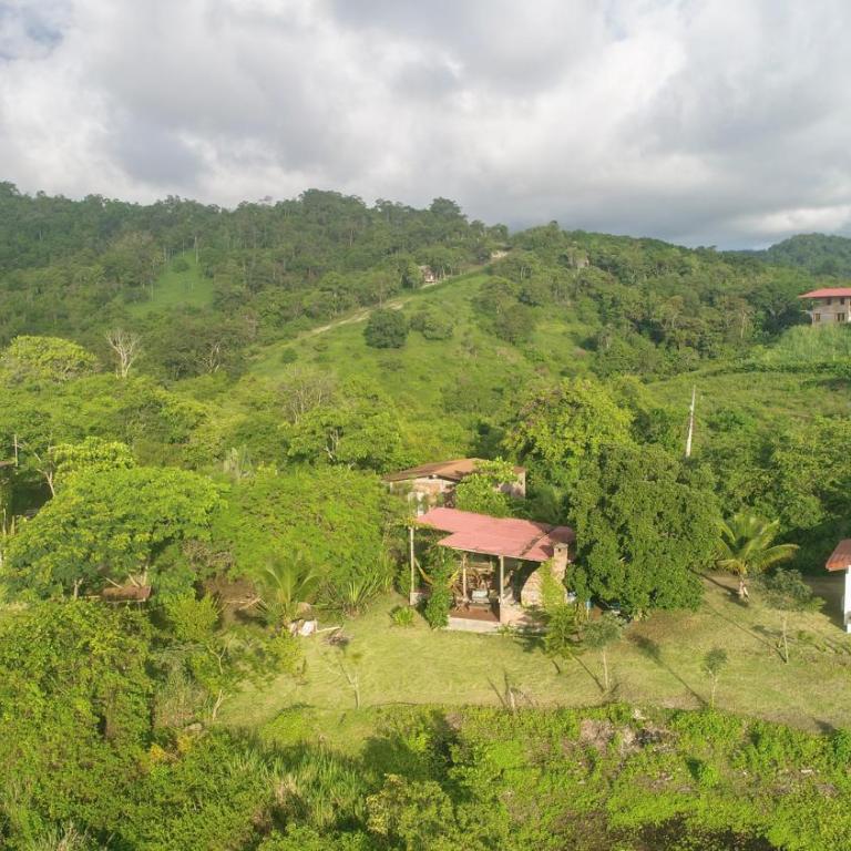 PACORI Las Tunas - Two-Bedroom House - 5
