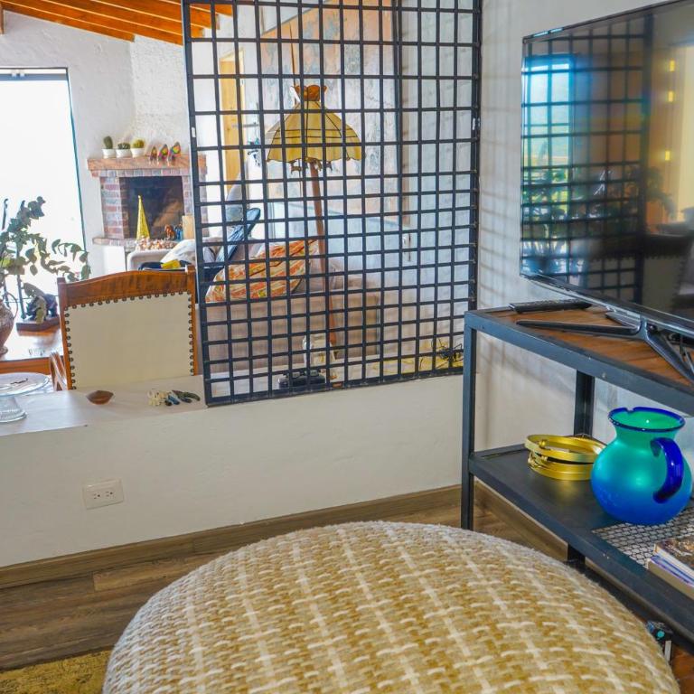 Cabin with Jacuzzi View with Fireplace - Three-Bedroom House - 2