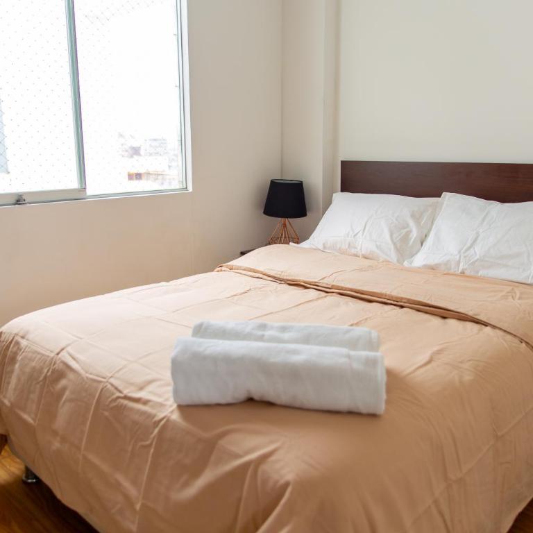 Amplio y Familiar 3BR de 3 pisos. Smart Home - Three-Bedroom Apartment - 15