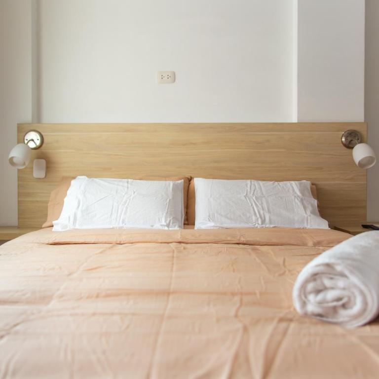 Amplio y Familiar 3BR de 3 pisos. Smart Home - Three-Bedroom Apartment - 26