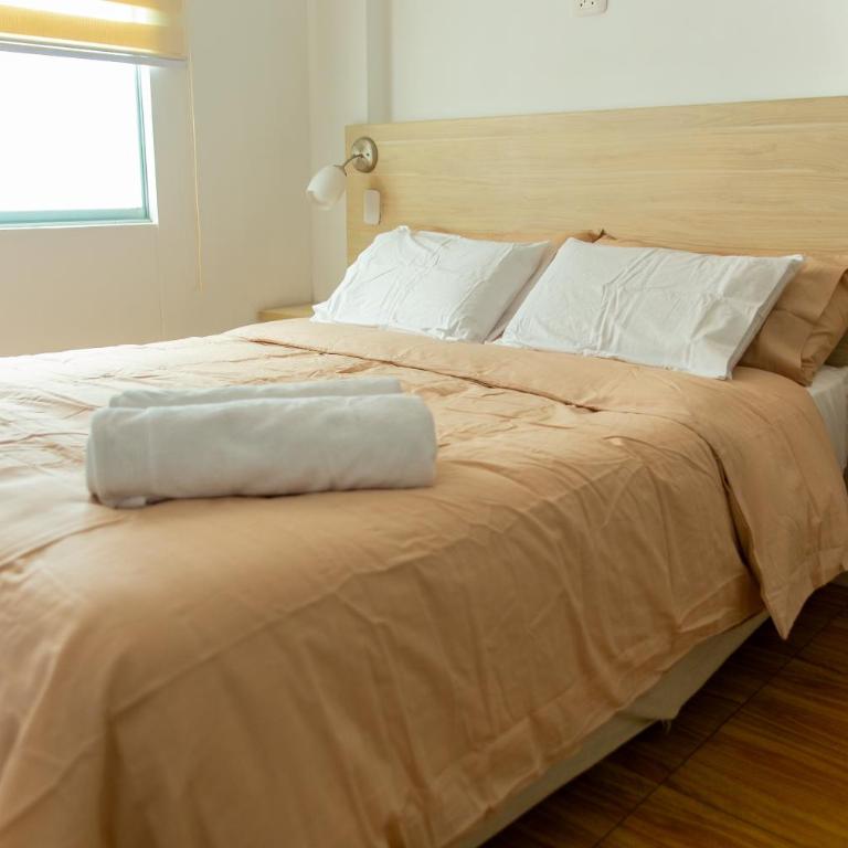 Amplio y Familiar 3BR de 3 pisos. Smart Home - Three-Bedroom Apartment - 13