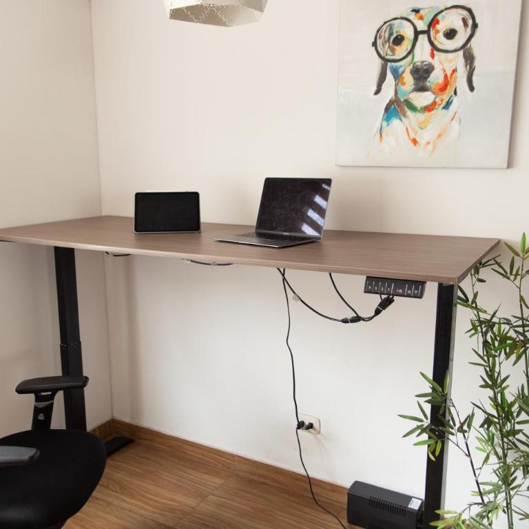 Amplio y Familiar 3BR de 3 pisos. Smart Home - Three-Bedroom Apartment - 30