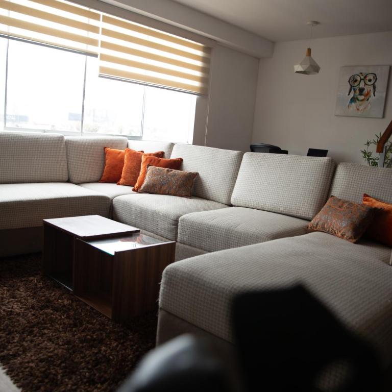 Amplio y Familiar 3BR de 3 pisos. Smart Home - Three-Bedroom Apartment - 39