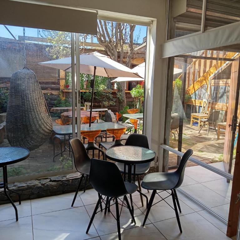 HOSTEL SAKAR Quintero Beach - Habitación Cuádruple - vistas al jardín - 5