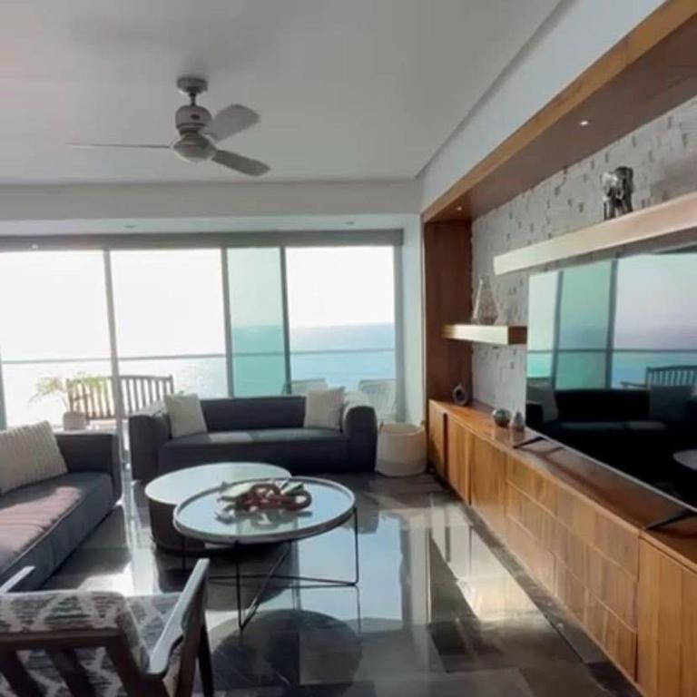 Ocean front - One-Bedroom Apartment - 8