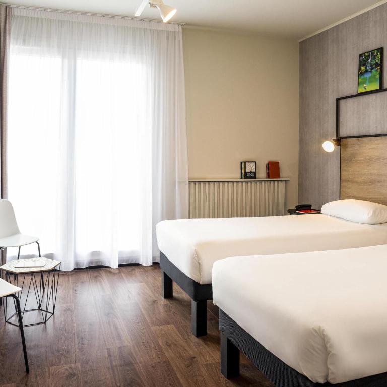 Ibis Centre Millau - Chambre Lits Jumeaux Supérieure - 2