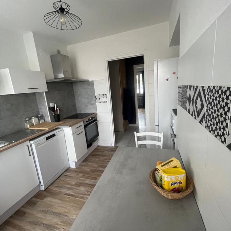 Appt 2 chambres Proche centre-ville - Appartamento con 2 Camere da Letto - 7