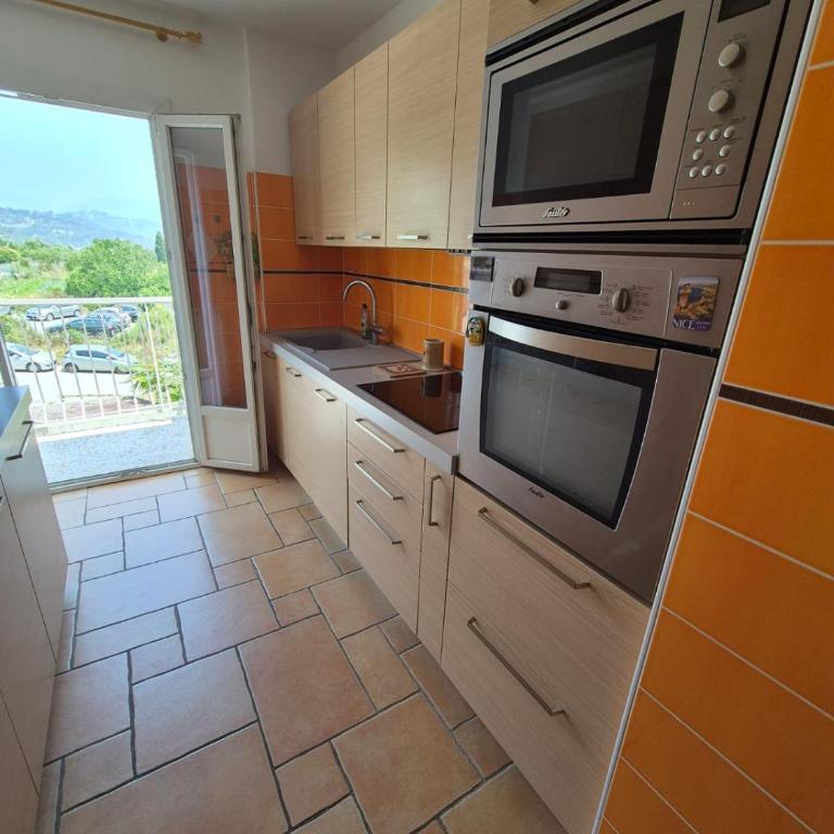 F2 vue mer et montagne au calme - Appartement 1 Chambre - 2