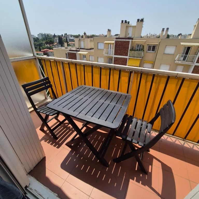 F2 vue mer et montagne au calme - Appartement 1 Chambre - 8