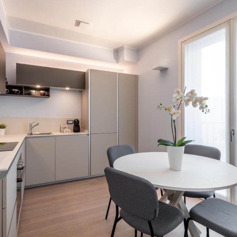 Fabbri Palace - B Home - Appartamento con 1 Camera da Letto e Balcone - 2