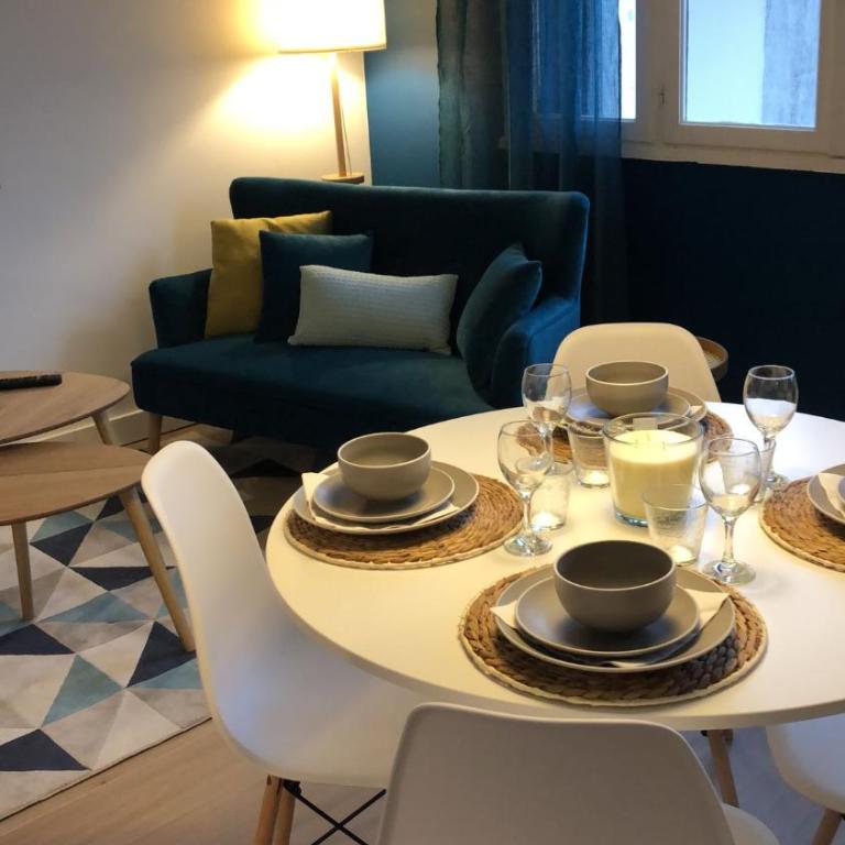 Cosy Iris- T4 - Avec Balcon & Parking gratuit - Appartement 3 Chambres - 11