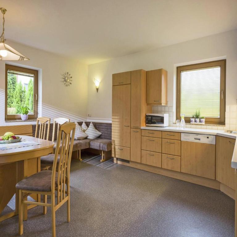 Pleasing Apartment in Kaltenbach near Ski Area - Apartment mit 3 Schlafzimmern - 8