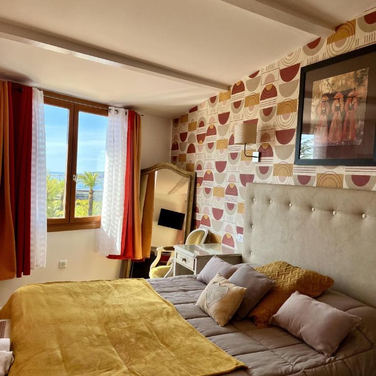 Le Patio - Double Room with Private Bathroom - 4