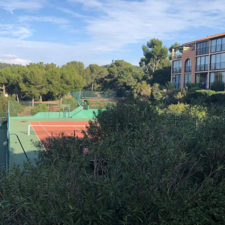 Vue spectaculaire, beau T3, 6 pers, piscine parking - Appartement - 30