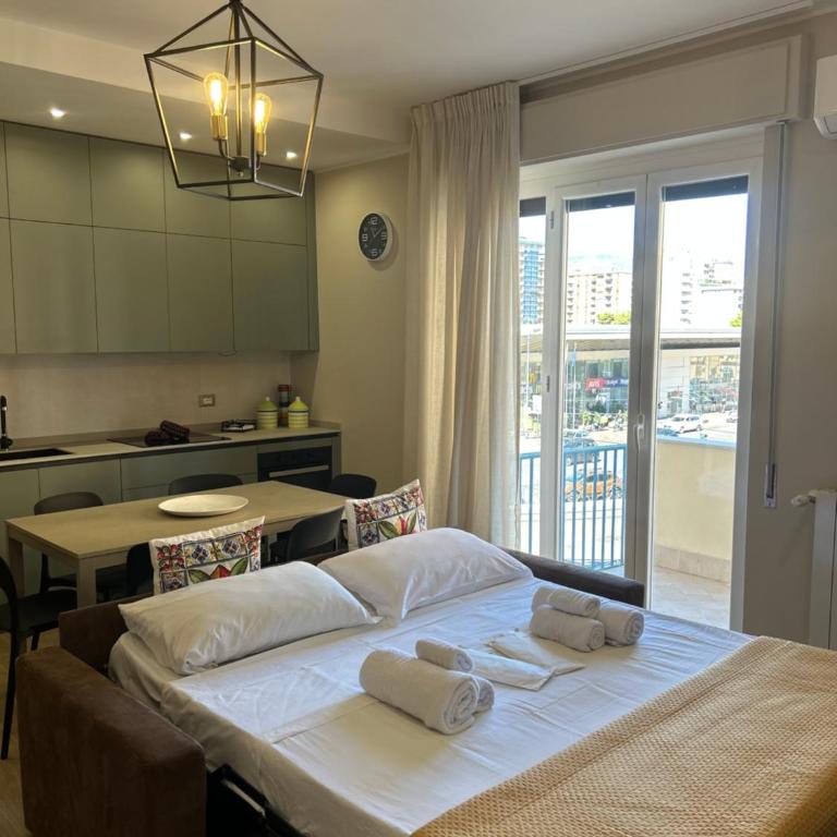 Notarbartolo Casa Centrale - Appartamento con 2 Camere da Letto e Vista Città - 14