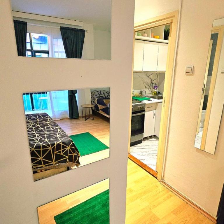 Green Residence - One-Bedroom Apartment - 10