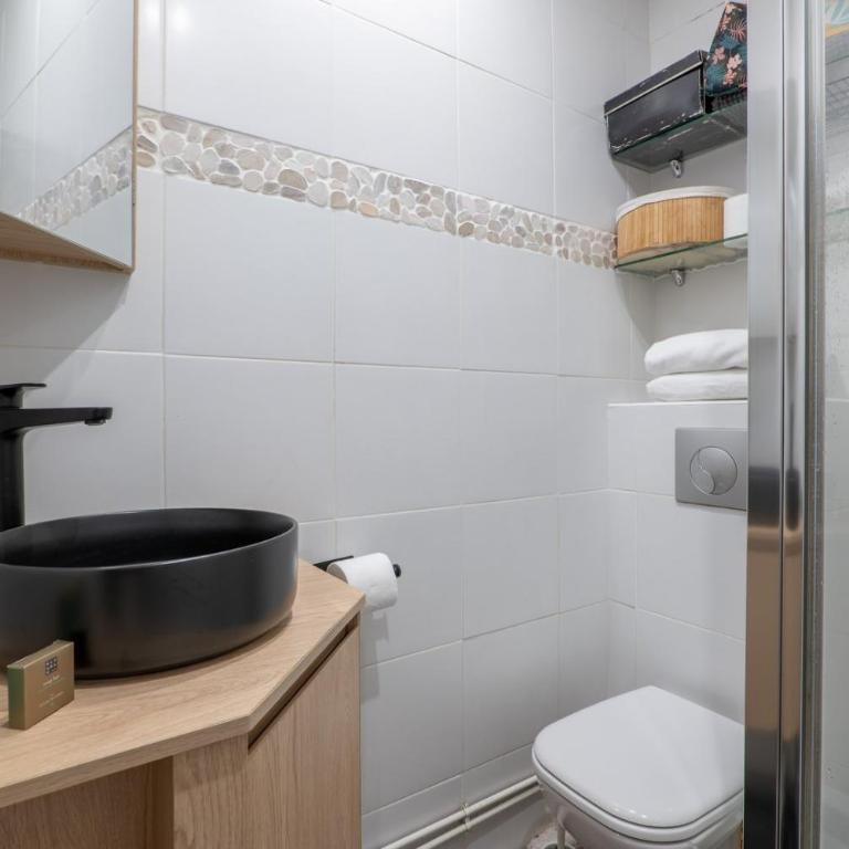Cozy Hideaway in a Quiet Paris Passage - Appartement - 12