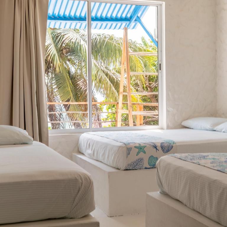 Kuruba Beach - Five-Bedroom House - 27
