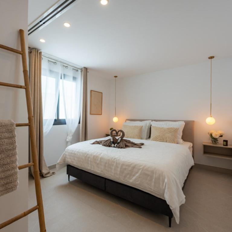 Luxury Villa - Sunset Rooftop - Heated Pool - Outdoor Kitchen - Airconditioned - Villa - 23