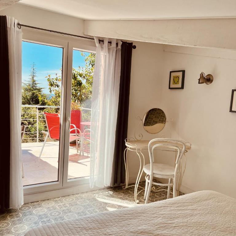 Le Patio - One-Bedroom Family Apartment - 3