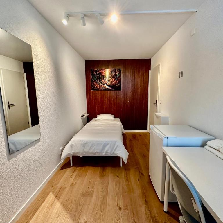 Private & Shared Stays in Lausanne - Camera Singola Standard con Bagno in Comune - 4