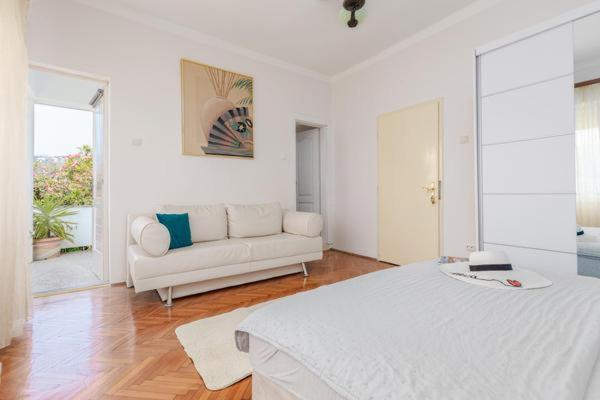 Vila Skala - Family Room with Terrace - 6