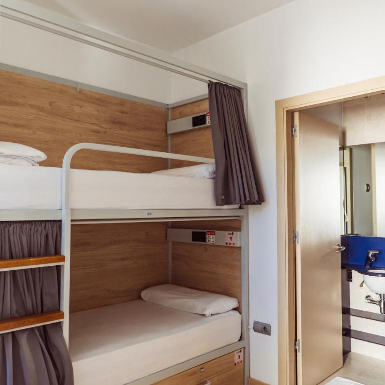 Leevin Stay Hostel - Bunk Bed in Male Dormitory Room - 3
