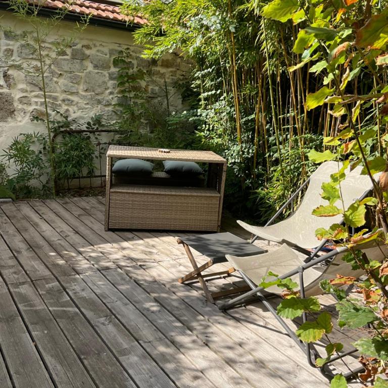 Le Jardin de LaCoste - Suite mit Gartenblick und Terrasse - 42