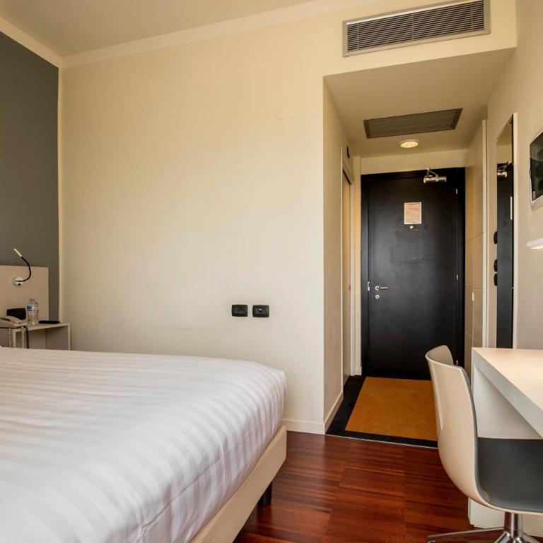 43 Station Hotel - Camera Matrimoniale - 4