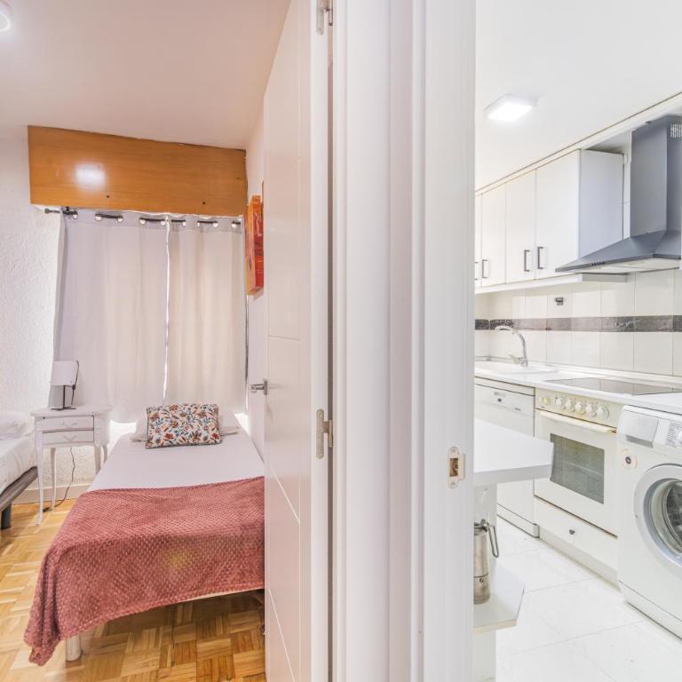 Your Large Family Apartment in Zaragoza - Apartamento de 4 dormitorios con balcón - 15