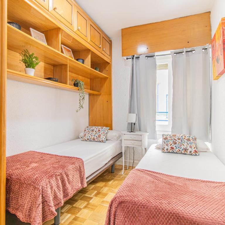 Your Large Family Apartment in Zaragoza - Apartamento de 4 dormitorios con balcón - 25
