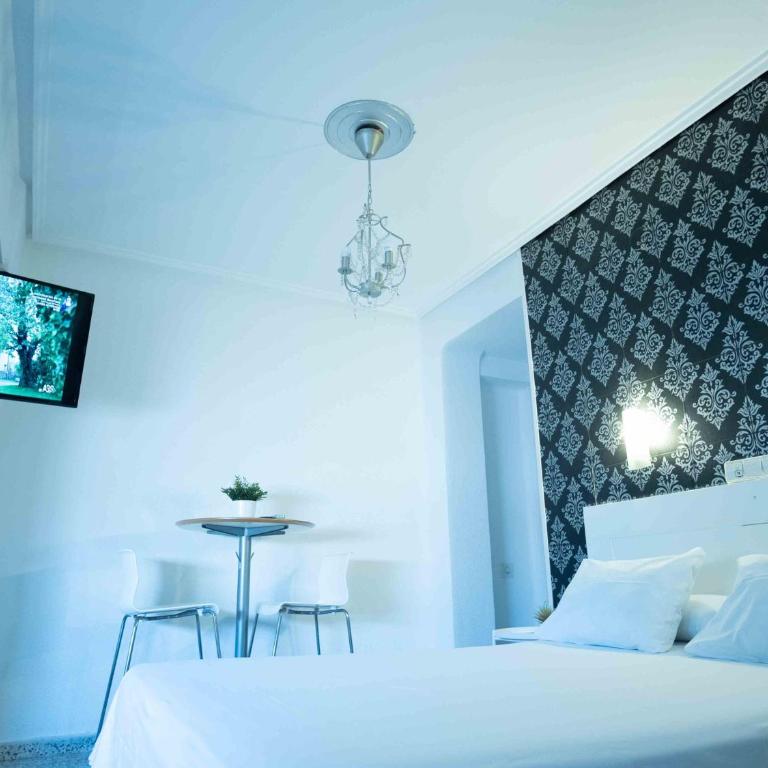 Hostal On Dormire Valencia - Double Room with Extra Bed - 12