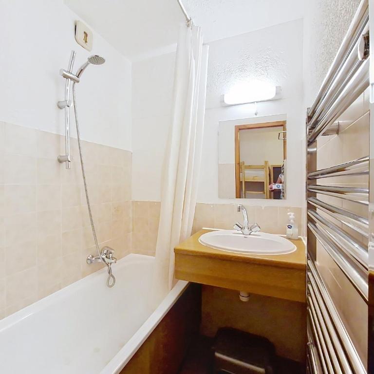 Gelinotte GL10 TELECABINE & MOUNTAIN 4 Pers - Appartement avec Balcon - 6