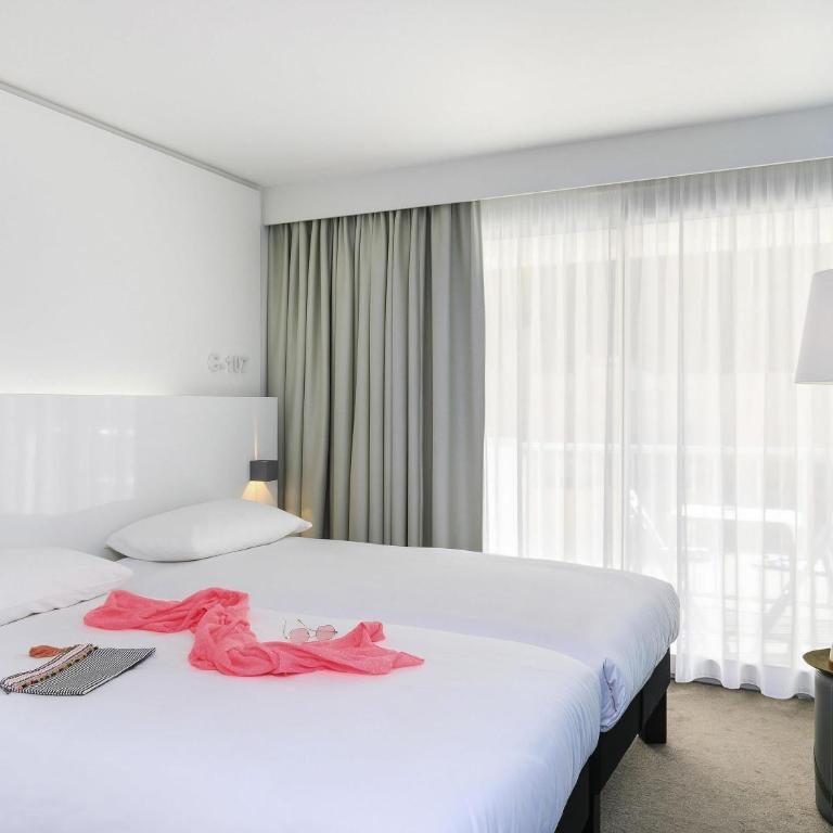 Ibis Styles Menton Centre - Chambre Lits Jumeaux Standard avec Balcon - 7