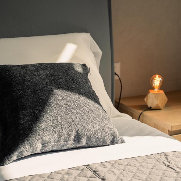 Hostel INN PETRELLA - Double Room with Private Bathroom - 1