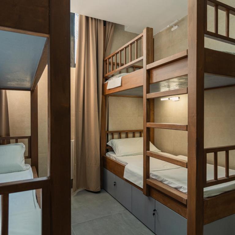 Hostel INN PETRELLA - Bed in 4-Bed Female Dormitory Room - 2