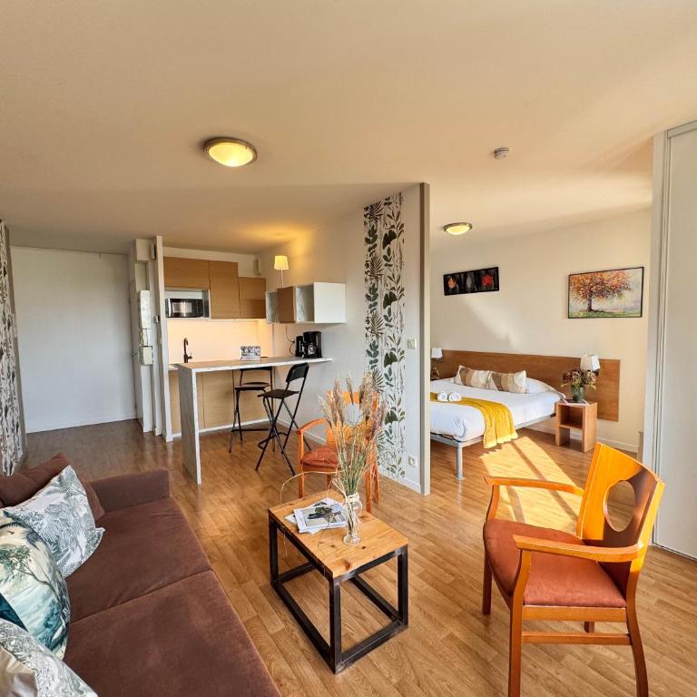 Le Saint Jean, Ouest de Rennes, avec balcon et stationnement - One-Bedroom Apartment - 1