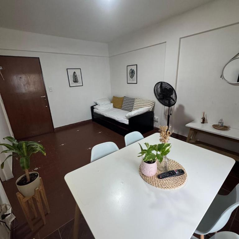 Check and Home - San Martin II - 4 Huéspedes en Zona Centro - One-Bedroom Apartment - 2