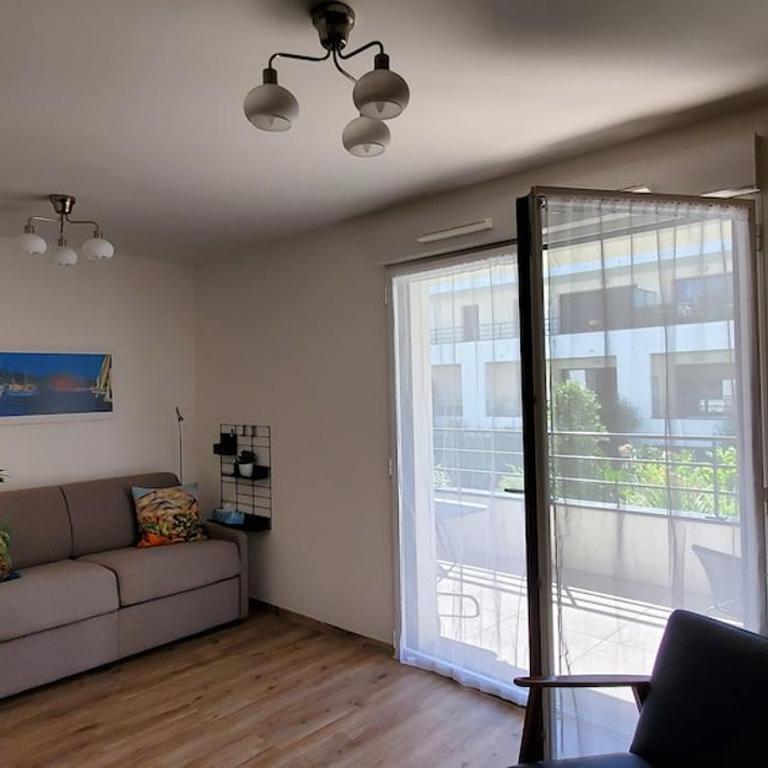 Charming studio with terrace and underground parking - Studio-Apartment mit Balkon - 2