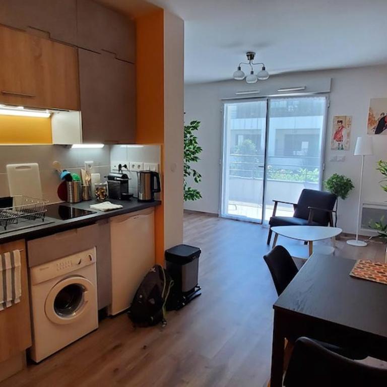 Charming studio with terrace and underground parking - Studio-Apartment mit Balkon - 9