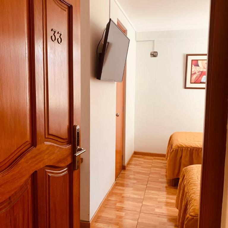 Hotel Silver - Twin Room - 5