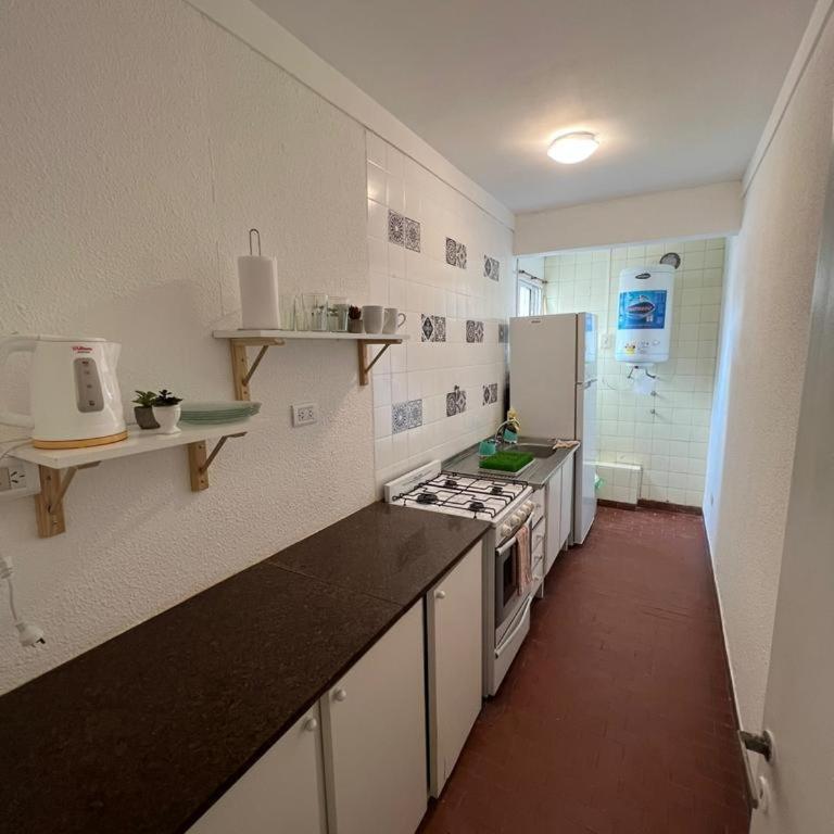 Check and Home - Tucuman II - 4 Huéspedes en Zona Centro con Terraza y Cochera - One-Bedroom Apartment with Terrace - 5