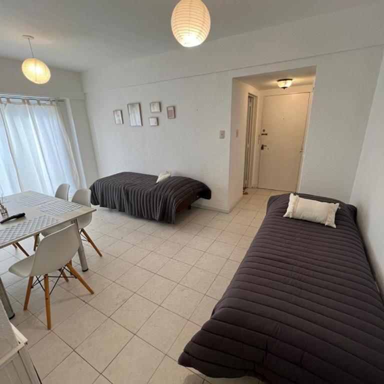 Check and Home - Tucuman II - 4 Huéspedes en Zona Centro con Terraza y Cochera - One-Bedroom Apartment with Terrace - 3