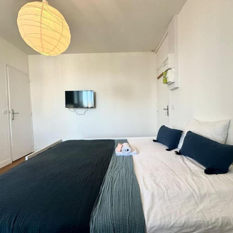 New 352 Suite Charlie - Cosy Apartment Paris Center - Studio - 8