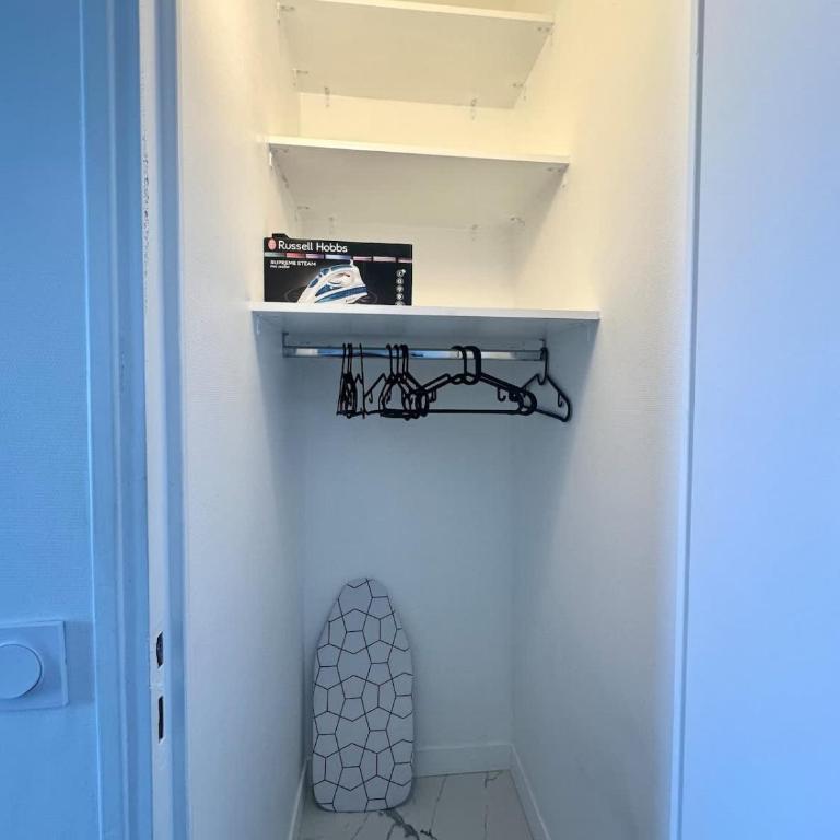 New 352 Suite Charlie - Cosy Apartment Paris Center - Studio - 10
