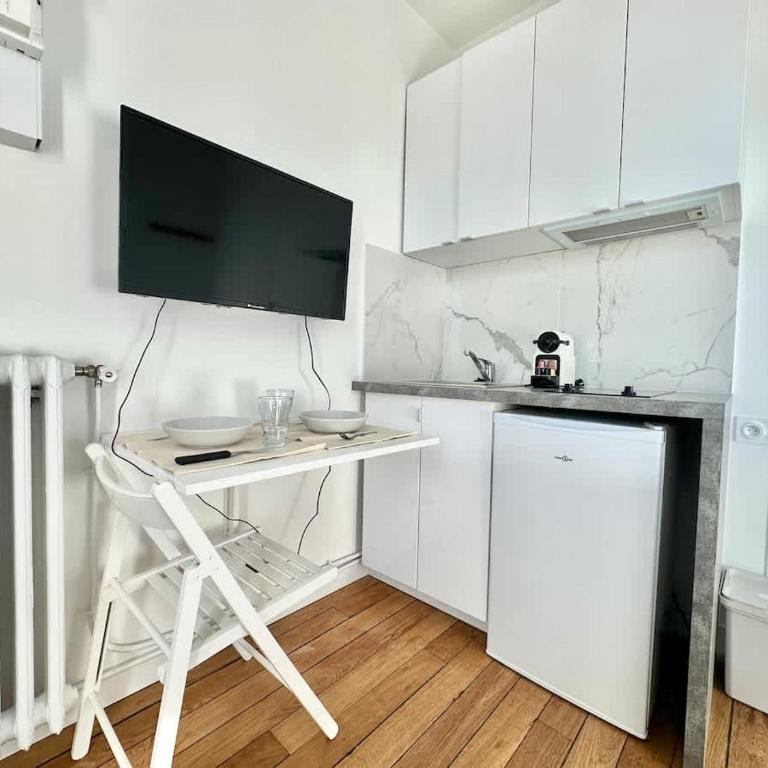 New 354 Suite Paradis- Cosy Apartment Paris Center - Studio - 4