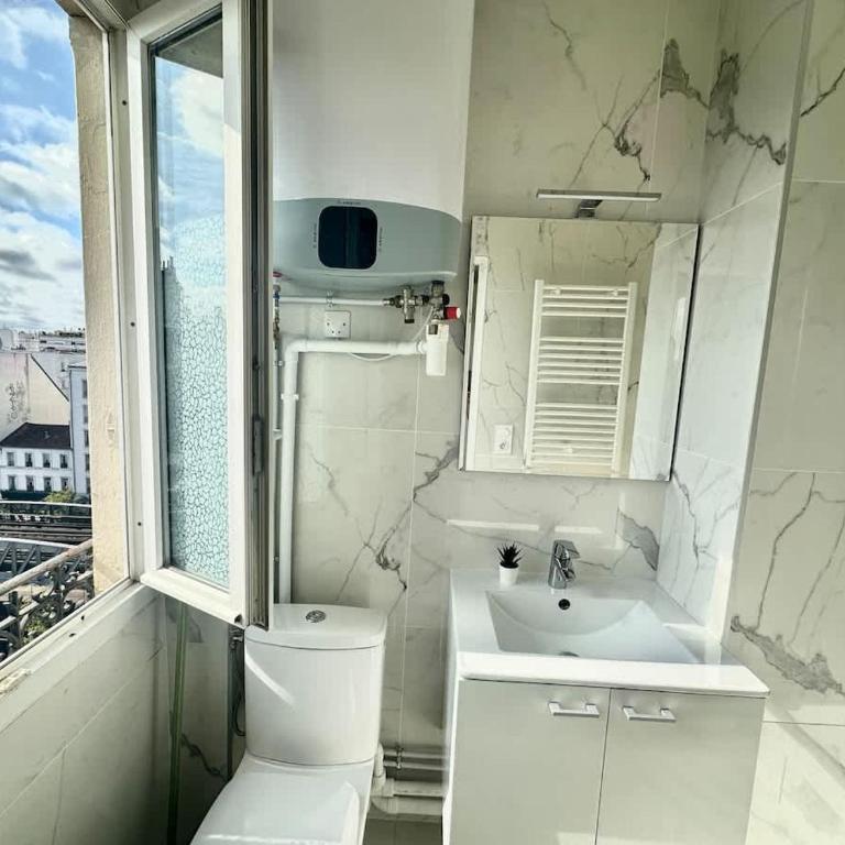 361 Suite Delon - Cosy Apartment Paris Center - Studio - 8